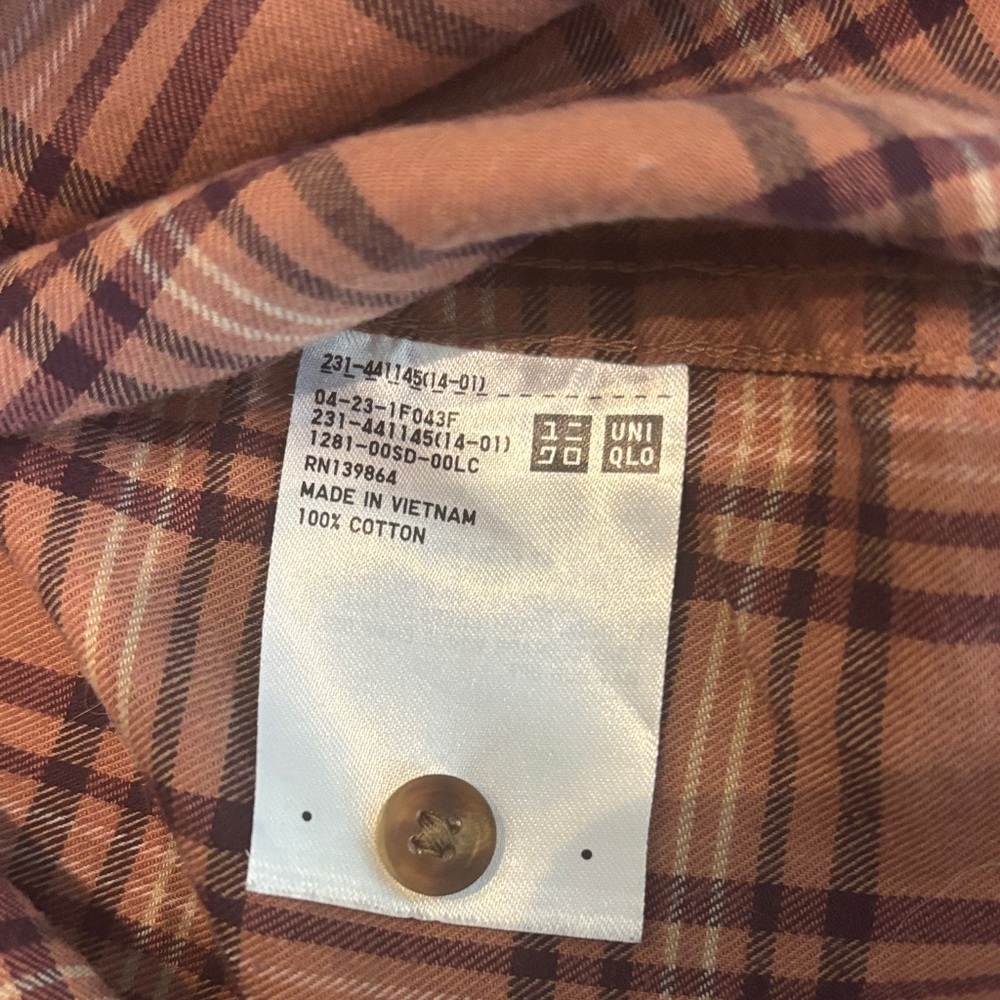 Uniqlo Brown Plaid Men's Casual Shirt - Picture 3 of 5